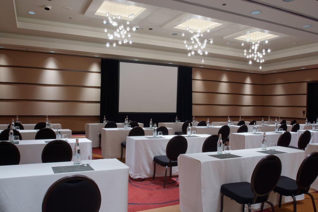 Hotel Murano Tacoma Exteriér fotografie A meeting room