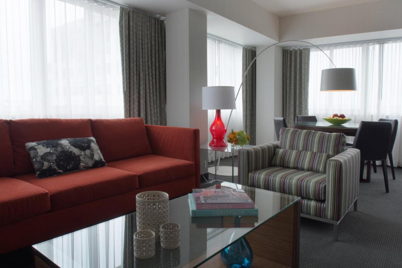 Hotel Murano Tacoma Exteriér fotografie A suite at the Hotel Commonwealth