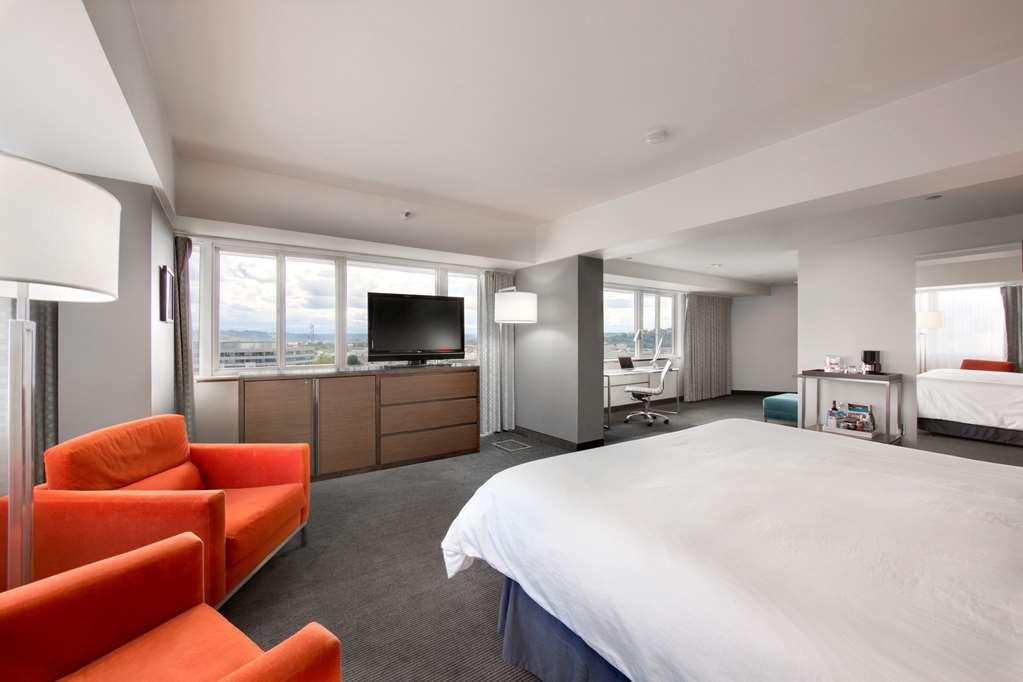 Hotel Murano Tacoma Pokoj fotografie A suite at the Hotel Arts