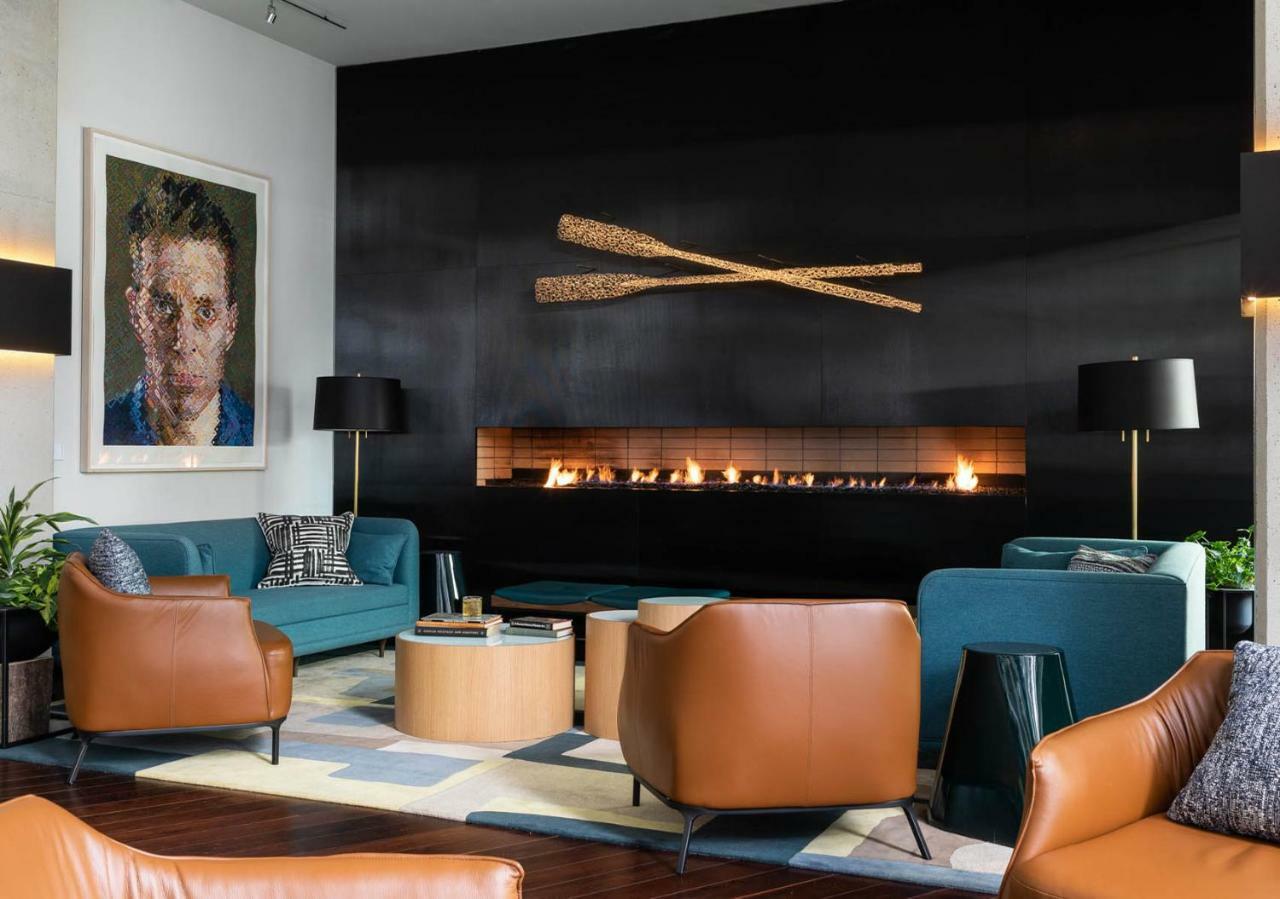 Hotel Murano Tacoma Exteriér fotografie The Living Room at the Hotel