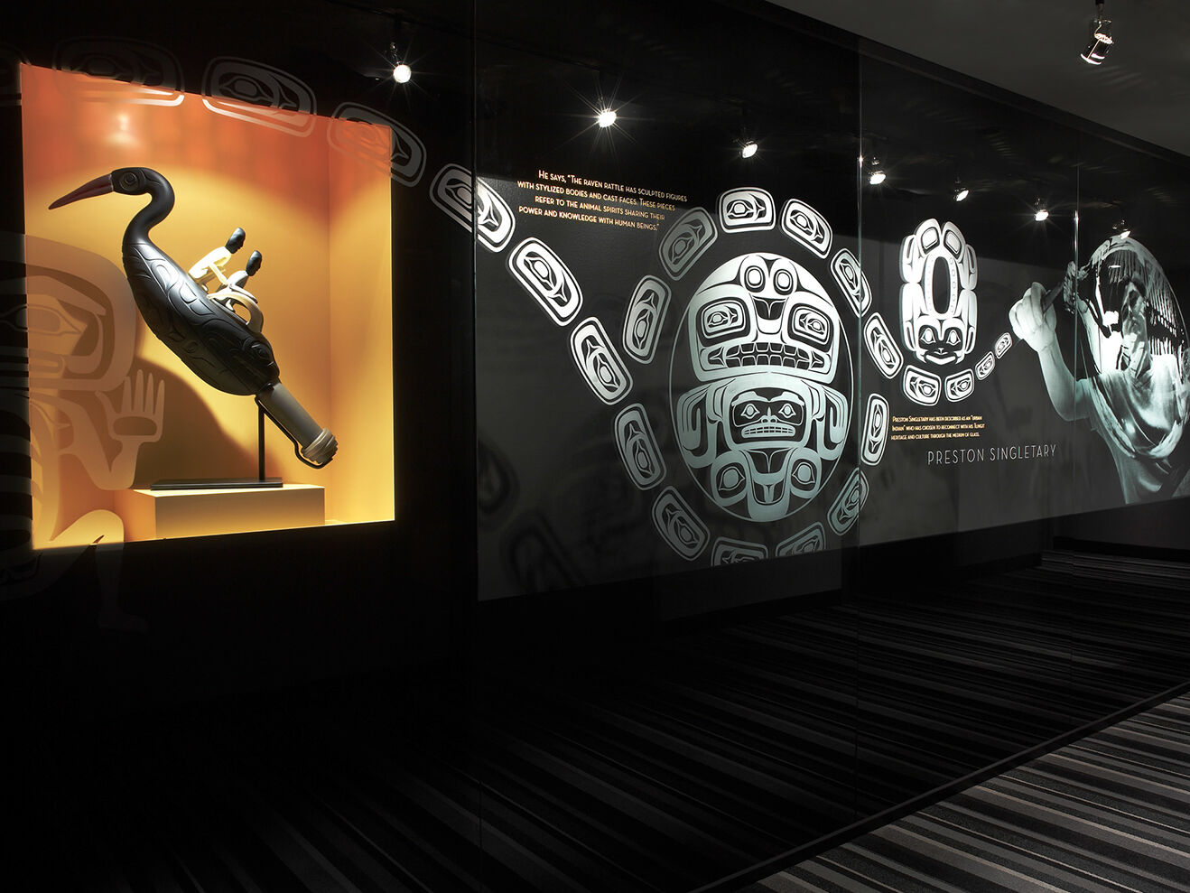 Hotel Murano Tacoma Exteriér fotografie First Nations artwork at the Four Seasons Hotel Vancouver